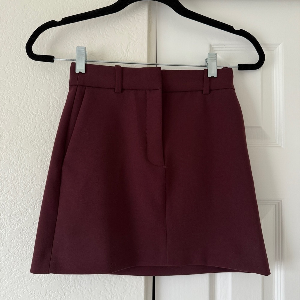 Babaton by Aritiza Mini Skirt Size 00